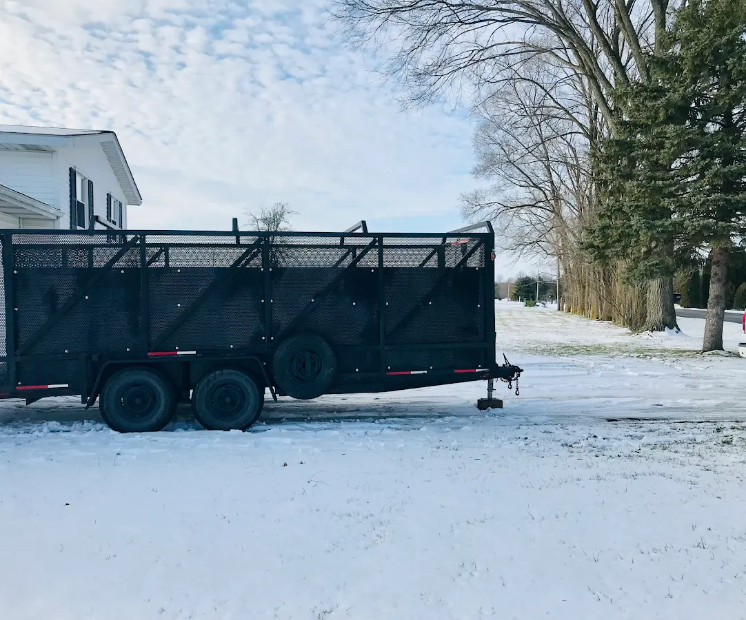 4 Yard Dumpster Rental in Bloomer, MI
